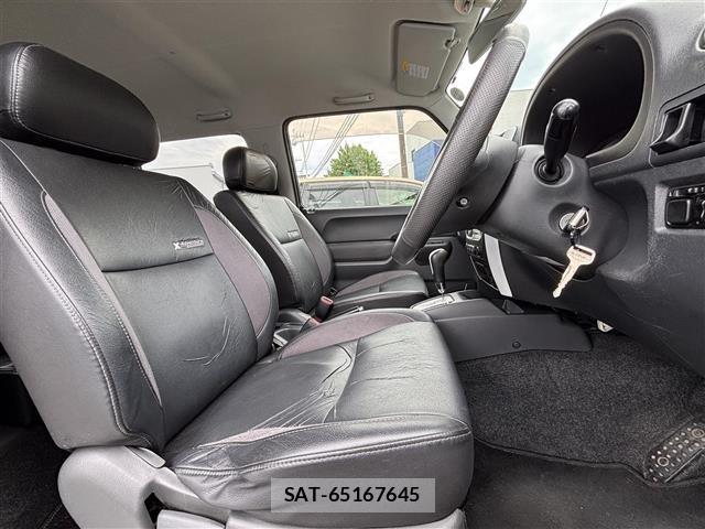 Suzuki JIMNY 2011 8932440-11