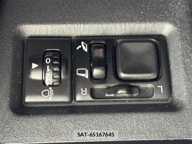 Suzuki JIMNY 2011 8932440-6