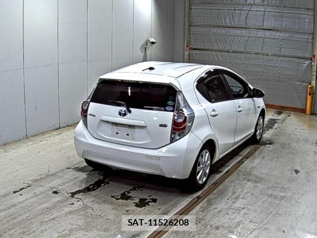 Toyota AQUA 2014 8705910-5