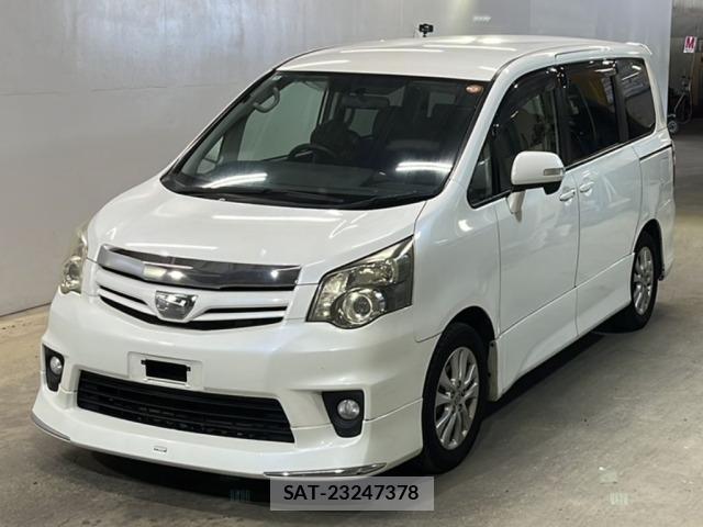Toyota NOAH 2010 8706065-0