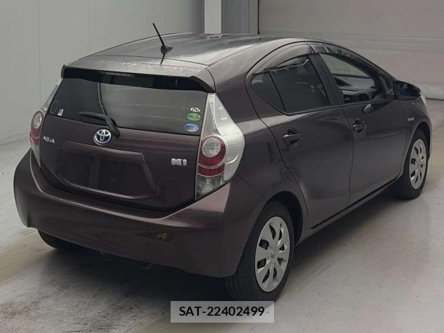 Toyota AQUA 2014 8763127-1