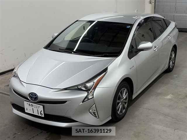 Toyota PRIUS 2016 8911382-4