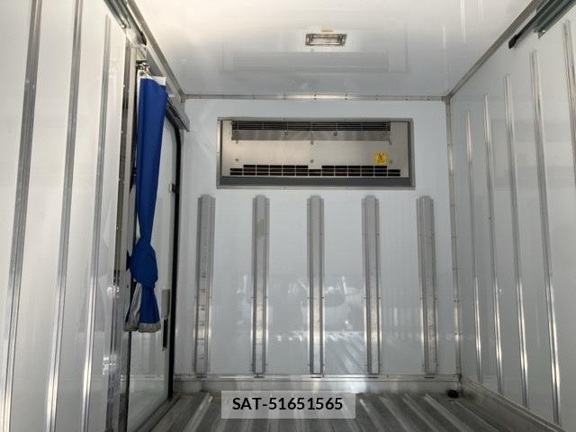 Mitsubishi CANTER 2024 8687101-21