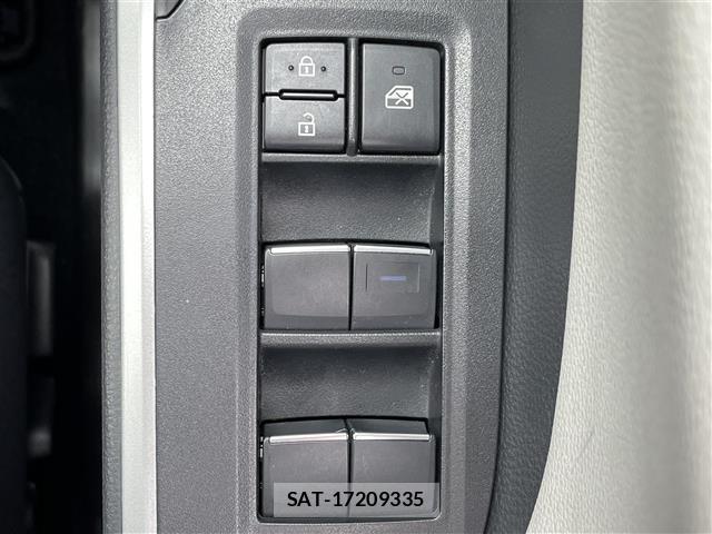 Toyota RAV4 2021 8938103-10