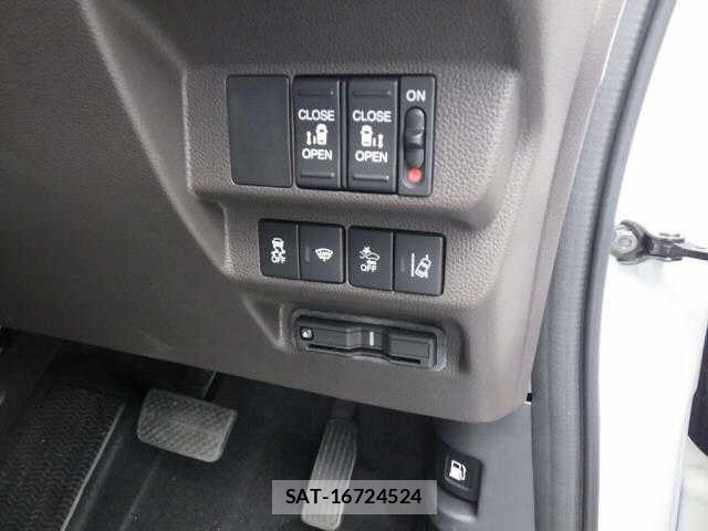 Honda FREED 2023 8716577-6