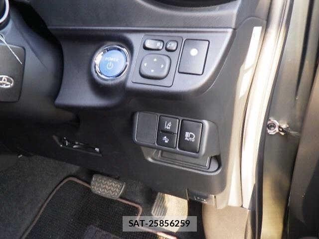 Toyota AQUA 2019 8949874-6