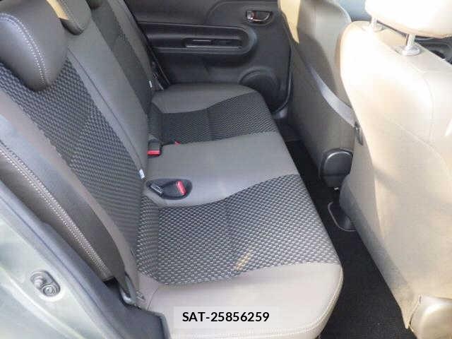 Toyota AQUA 2019 8949874-7