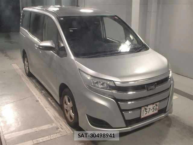 Toyota NOAH 2019 8765177-0