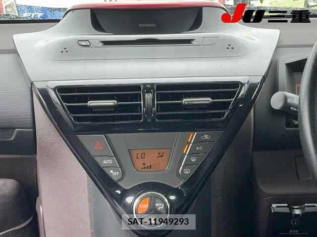Toyota IQ 2009 8772976-11