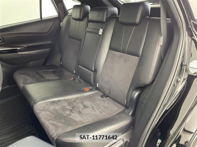 Toyota HARRIER 2017 8936912-14