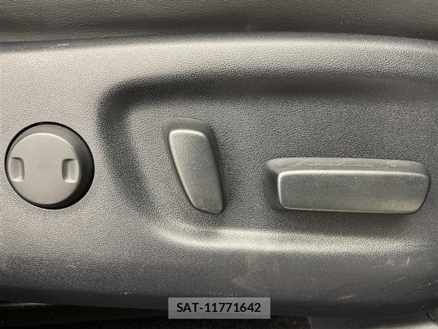 Toyota HARRIER 2017 8936912-9