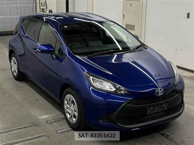 Toyota AQUA 2021 8862384-0