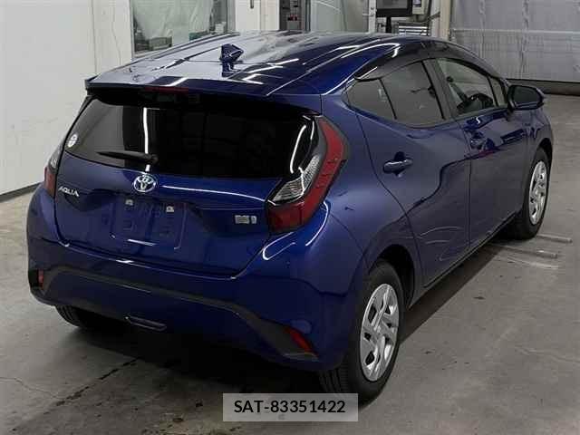 Toyota AQUA 2021 8862384-5