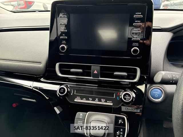 Toyota AQUA 2021 8862384-6
