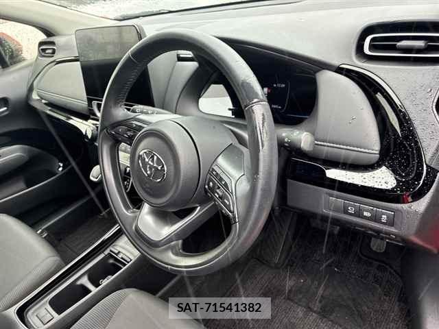 Toyota AQUA 2023 8944457-3