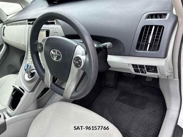 Toyota PRIUS PHV 2012 8807487-3