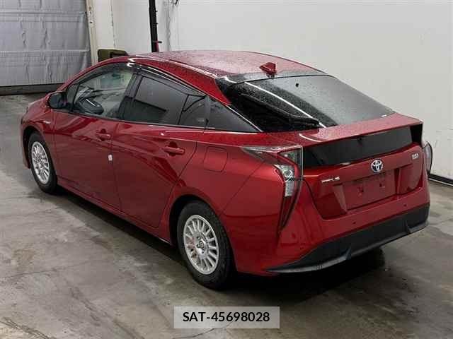 Toyota PRIUS 2017 8911384-1