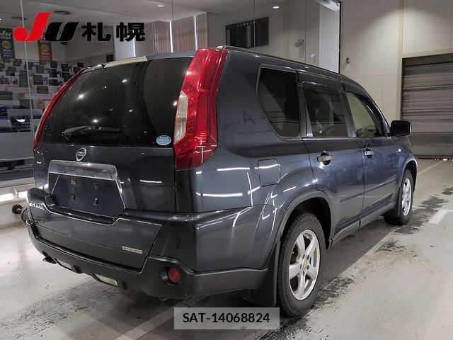 Nissan X-TRAIL 2013 8930127-1