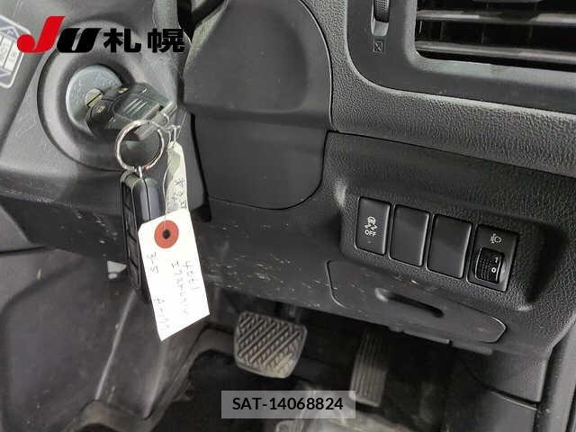 Nissan X-TRAIL 2013 8930127-4