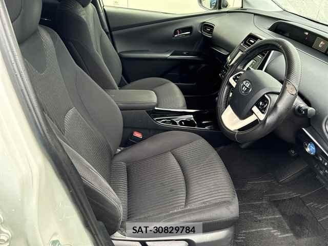 Toyota PRIUS 2017 8911385-7