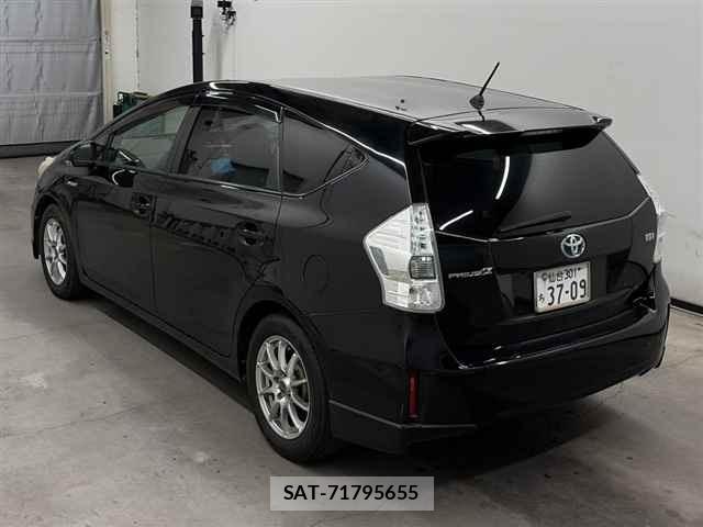 Toyota PRIUS 2013 8680696-1