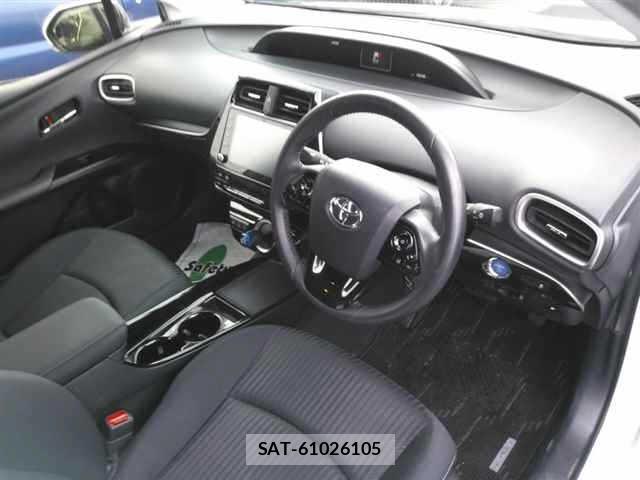 Toyota PRIUS PHV 2022 8853395-3