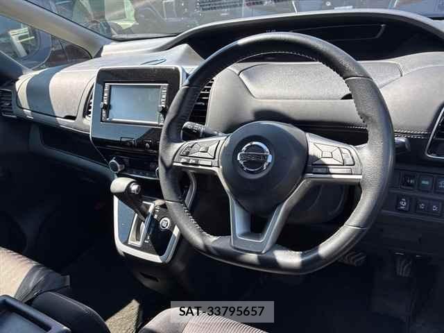 Nissan SERENA 2017 8921169-3