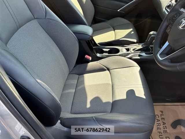 Toyota COROLLA CROSS 2025 8905833-7
