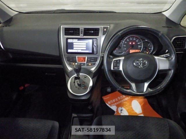 Toyota RACTIS 2013 8710645-3