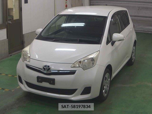 Toyota RACTIS 2013 8710645-7