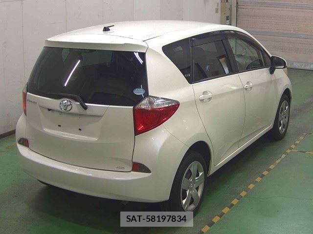 Toyota RACTIS 2013 8710645-8