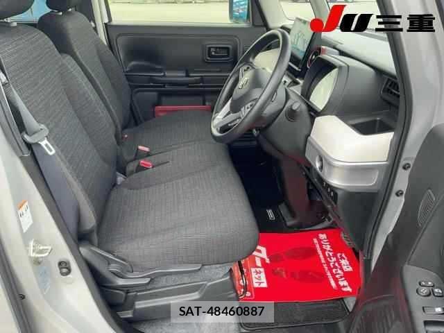 Suzuki SPACIA 2022 8678758-4