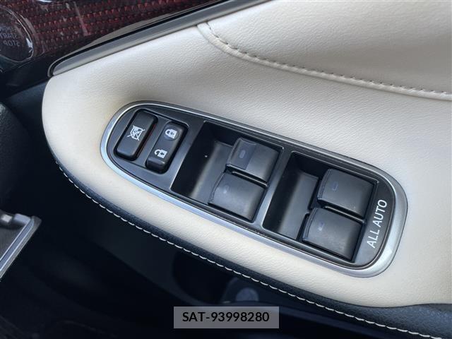 Toyota CROWN 2017 8680504-4