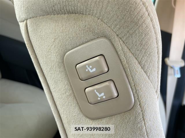 Toyota CROWN 2017 8680504-6