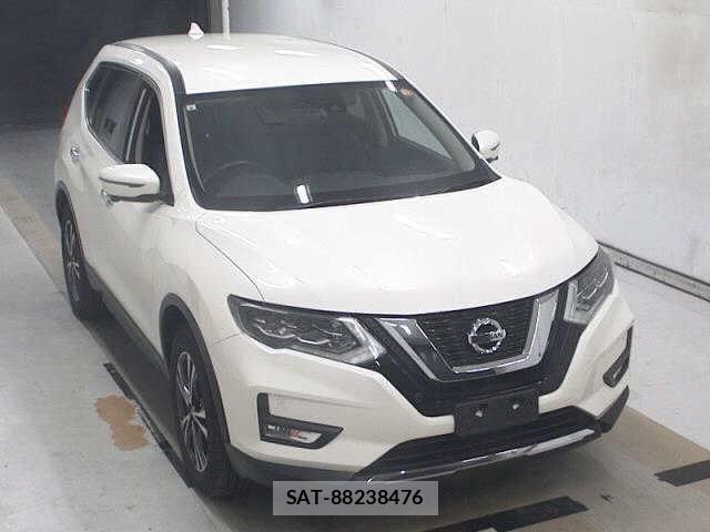 Nissan X-TRAIL 2019 8930181-0