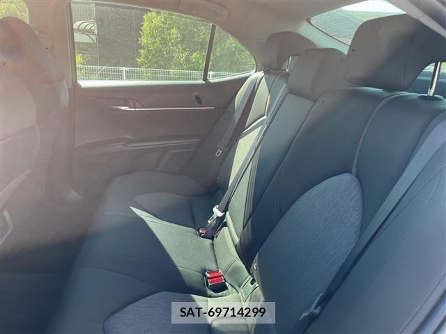 Toyota CAMRY 2017 8885018-10