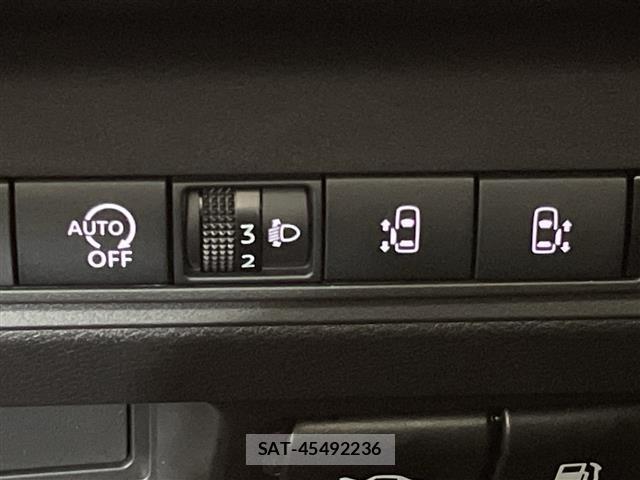 Nissan SERENA 2026 8924657-10