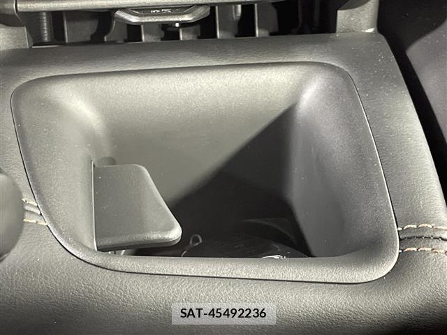 Nissan SERENA 2026 8924657-22