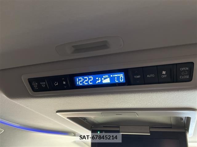 Toyota VELLFIRE 2018 8904714-1