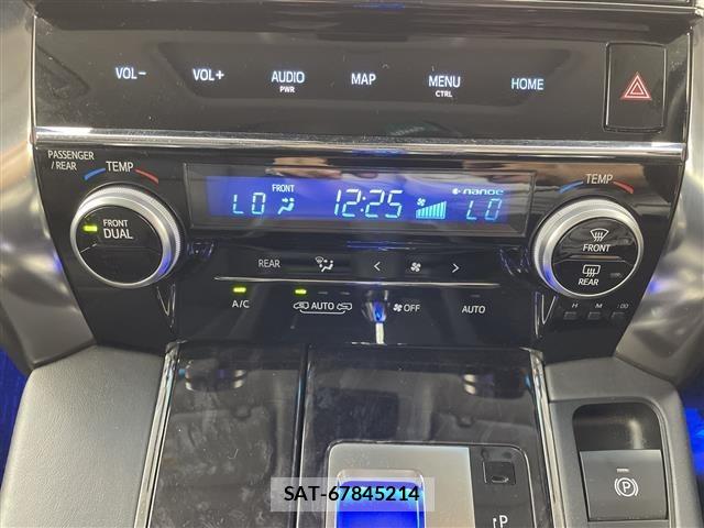 Toyota VELLFIRE 2018 8904714-3