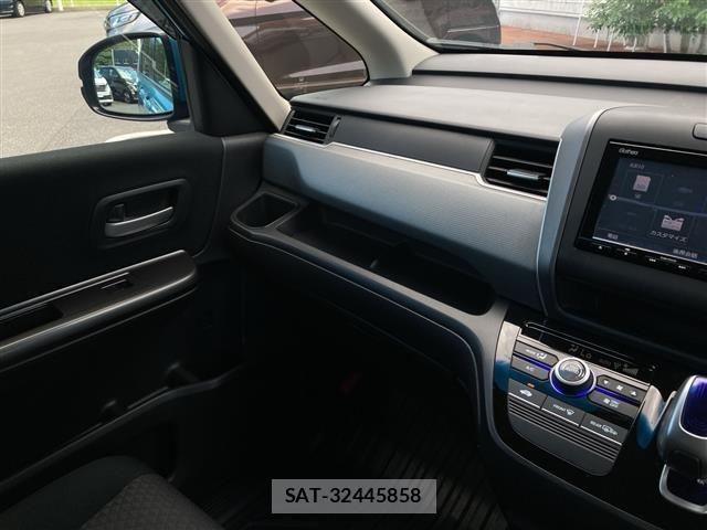 Honda FREED 2017 8684157-12