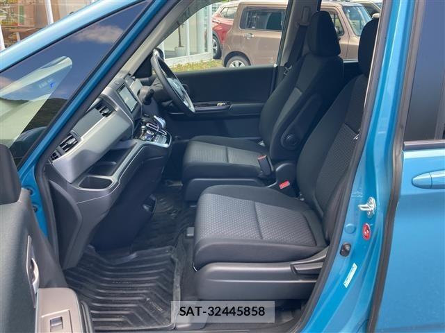 Honda FREED 2017 8684157-6