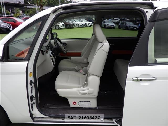 Toyota SPADE 2014 8917297-13