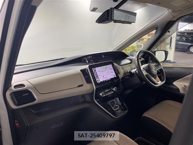 Nissan SERENA 2019 8924658-4