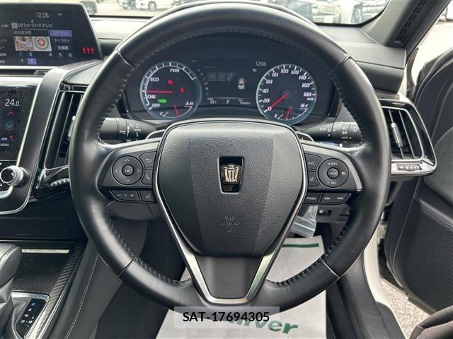 Toyota CROWN 2018 8937525-15