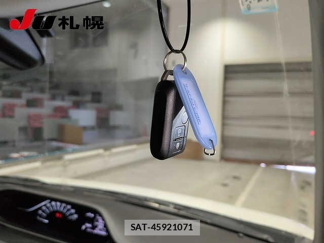 Suzuki SOLIO 2025 8934890-6