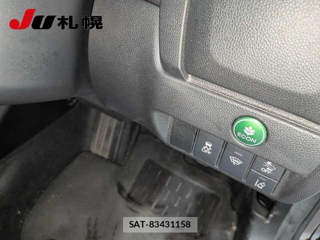 Honda FIT 2017 8722642-4