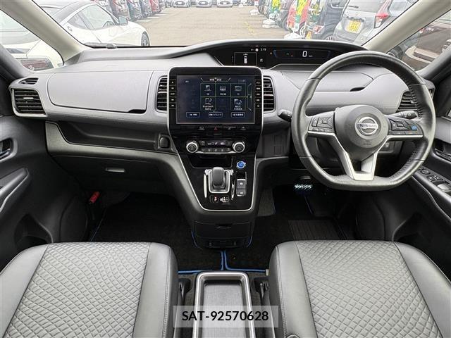 Nissan SERENA 2020 8924681-15