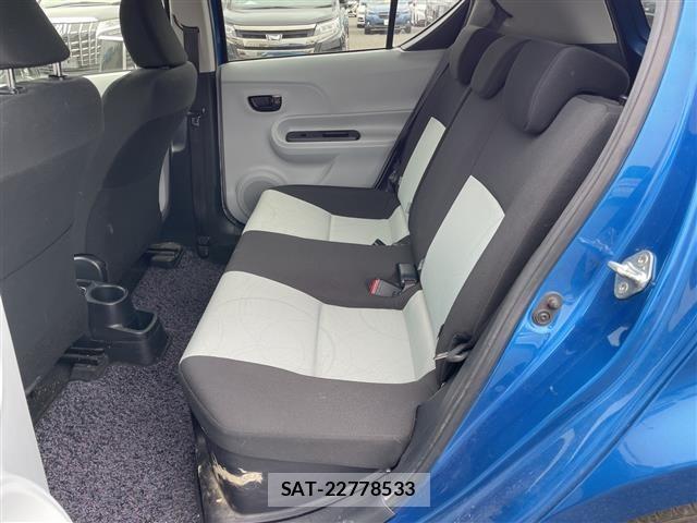Toyota AQUA 2012 8947190-2