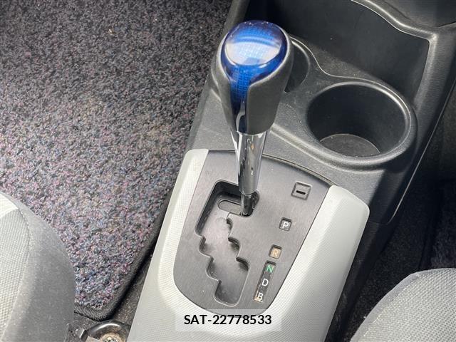 Toyota AQUA 2012 8947190-21
